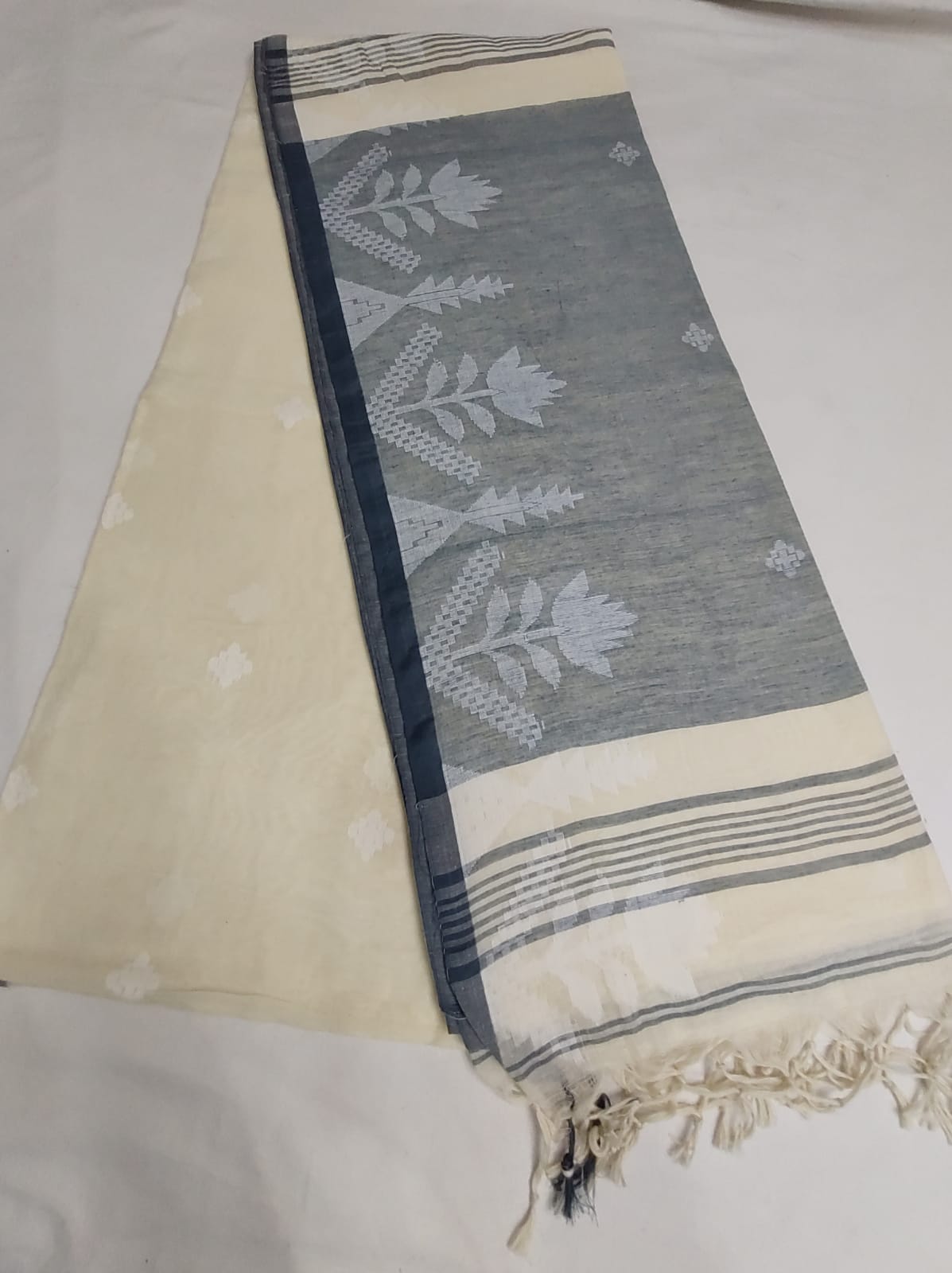 Elegant cotton handloom sarees